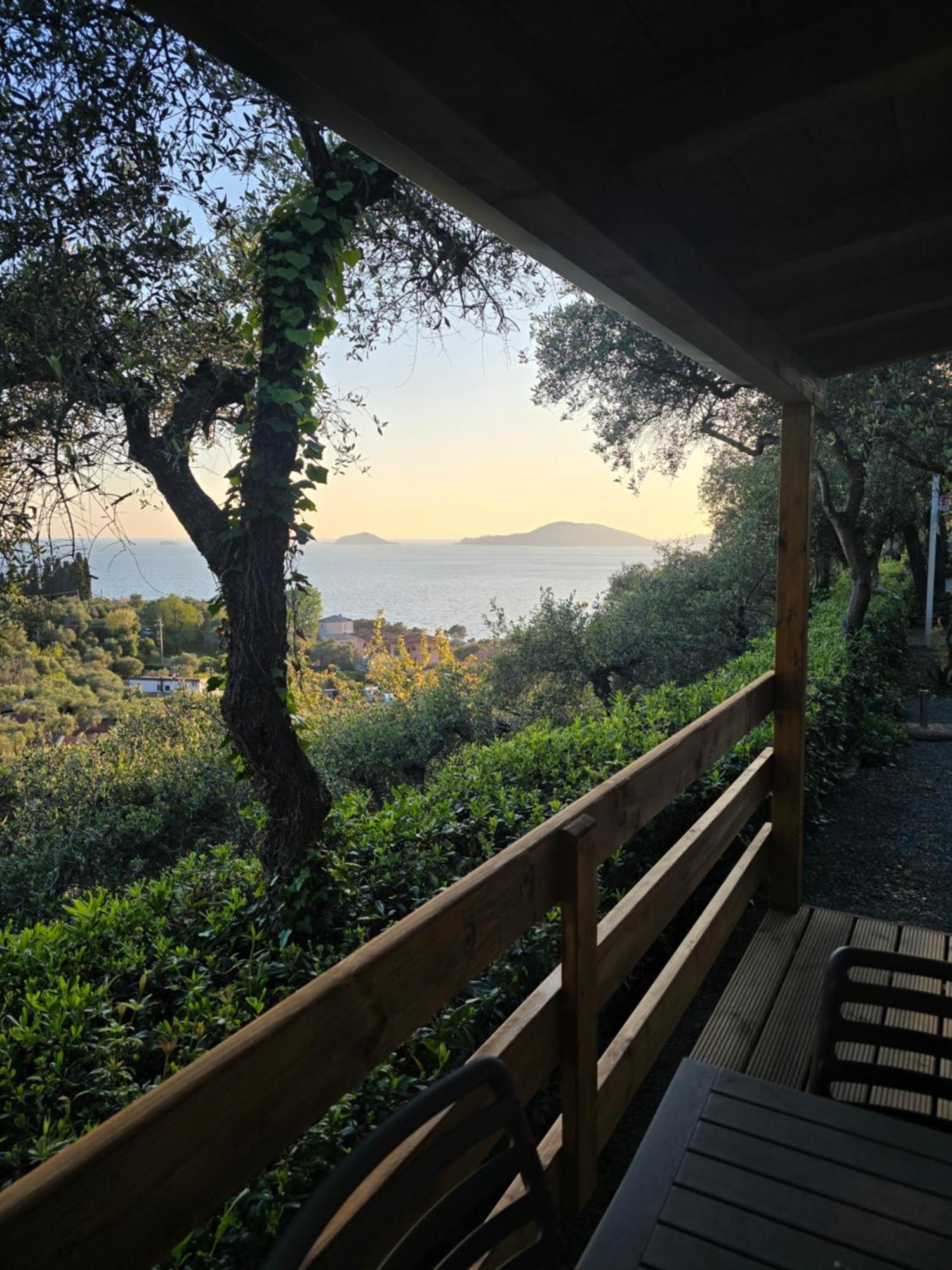 Campeggio Gianna Golfo Dei Poeti Lerici Exterior foto